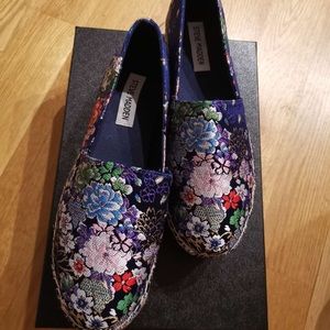 Steve Madden rustic jute flat shoes